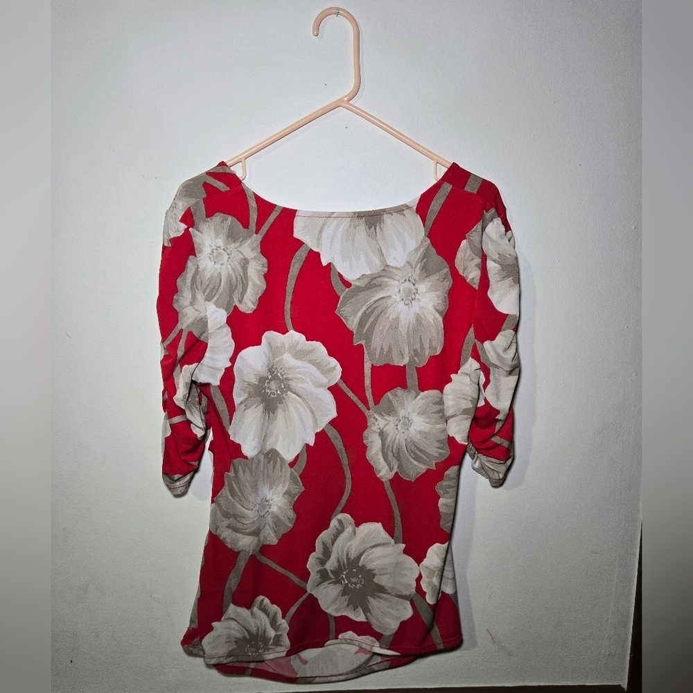 Alfani Womens Top Medium Red Floral Blouse Rushed 3/4 Length Sleeves - Picture 2 of 6